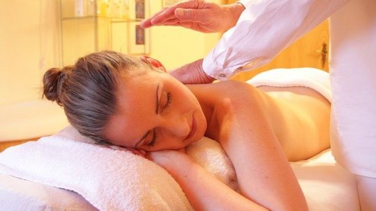 Huile de massage pour la massothérapie